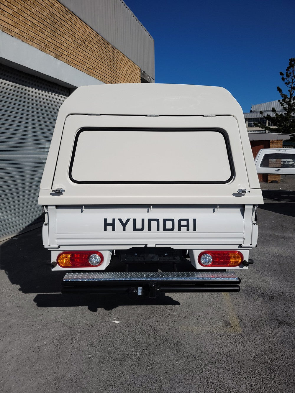 Hyundai H100 Single Cab-Canopy-Hyundai-White-AndyCab