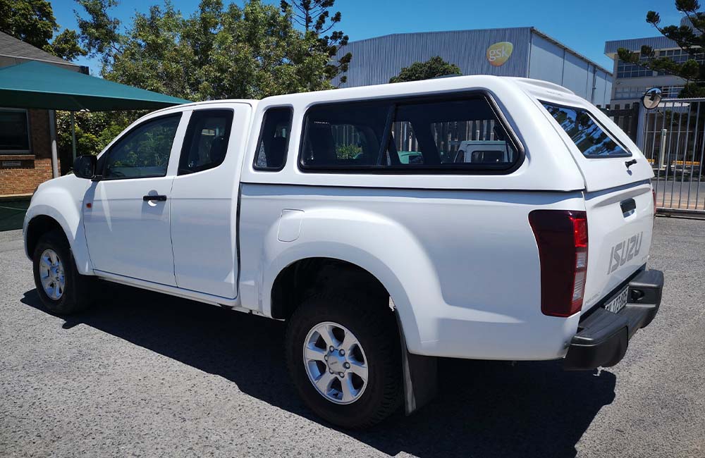 Isuzu 6G Extended Cab Roadrunner-Canopy-Isuzu-White-Blankside-AndyCab