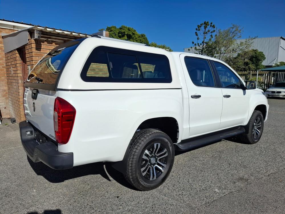 Foton Double Cab Platinum-Canopy-Foton-White-AndyCab
