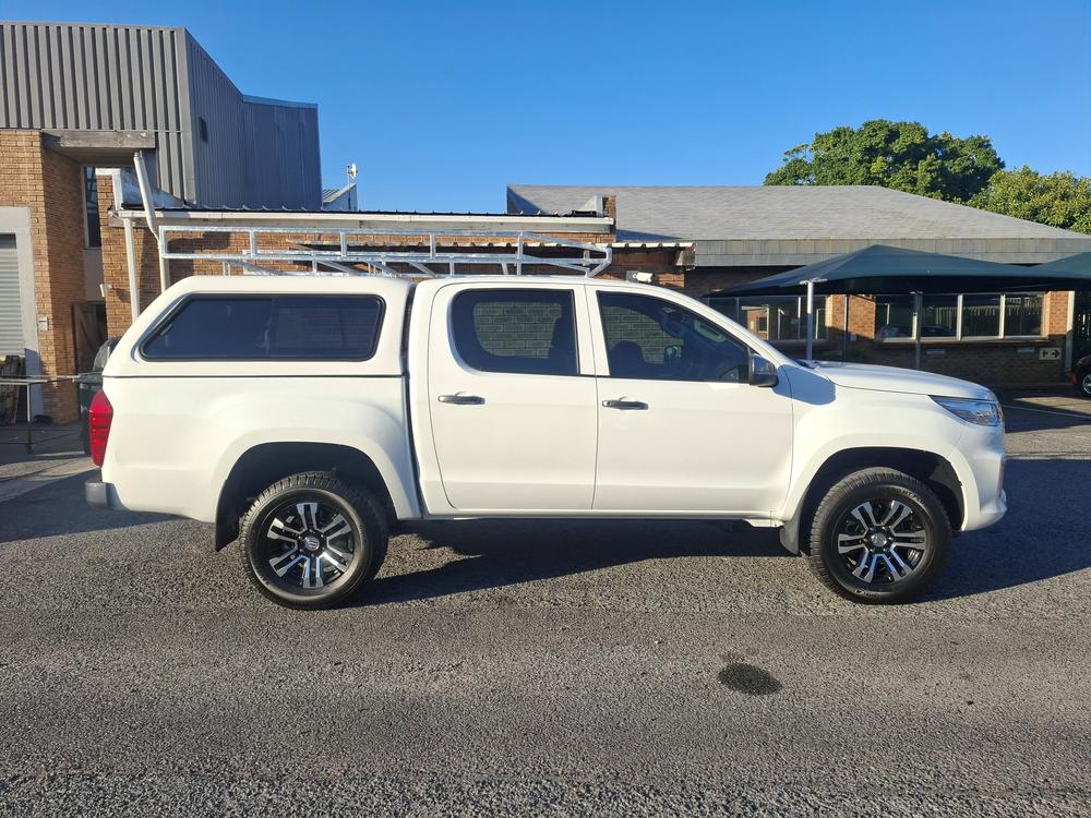 Foton Double Cab Roadrunner-Canopy-Foton-White-AndyCab