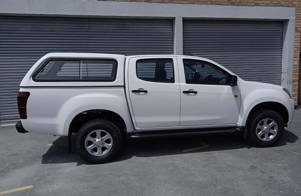 Isuzu 6G Double Cab Roadrunner-Canopy-Isuzu-White-AndyCab