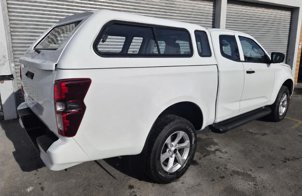 Isuzu Gen 7v2 Extended Cab Roadrunner-Canopy-Isuzu-White-AndyCab