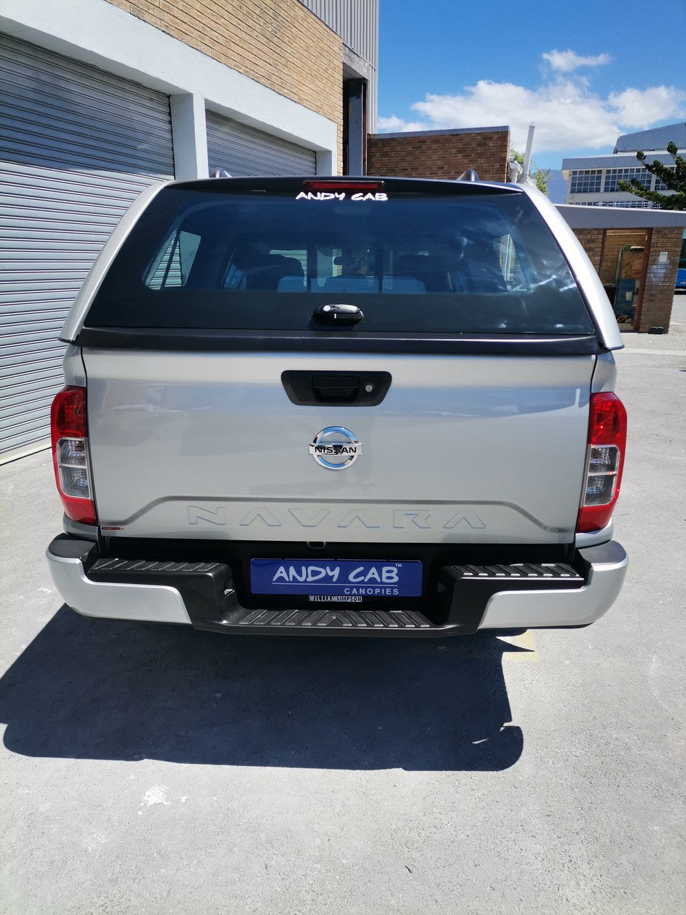 Navara Double Cab Platinum-Canopy-Nissan-White-AndyCab