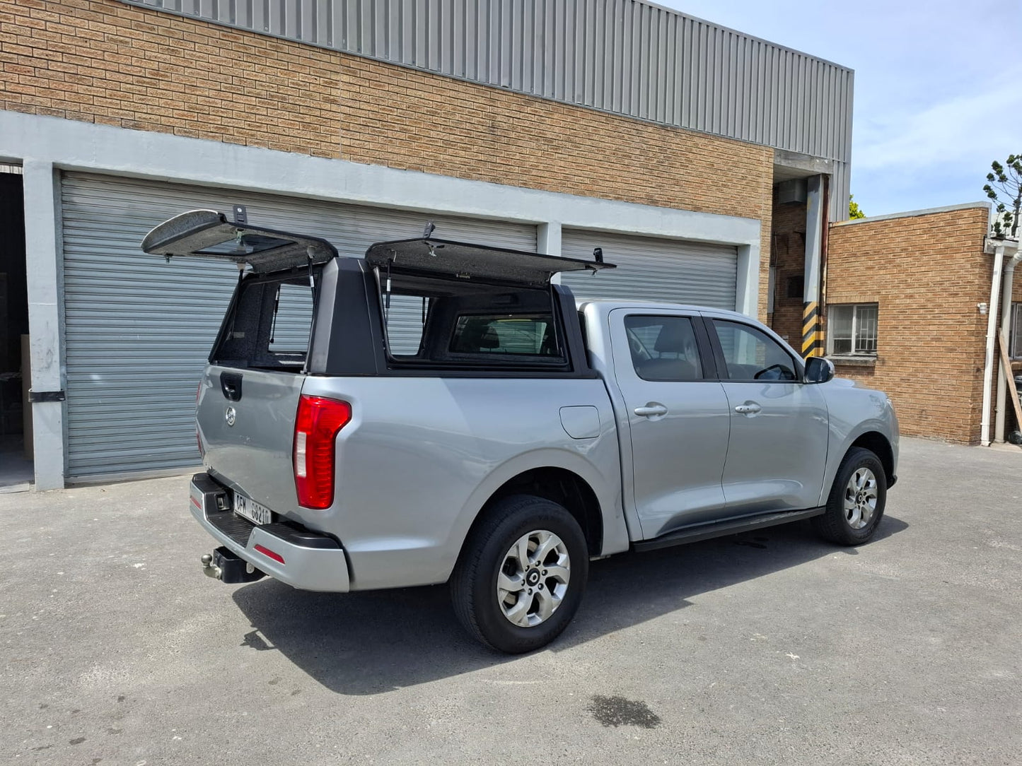 P-Series Double Cab Predator-Canopy-GWM-AndyCab
