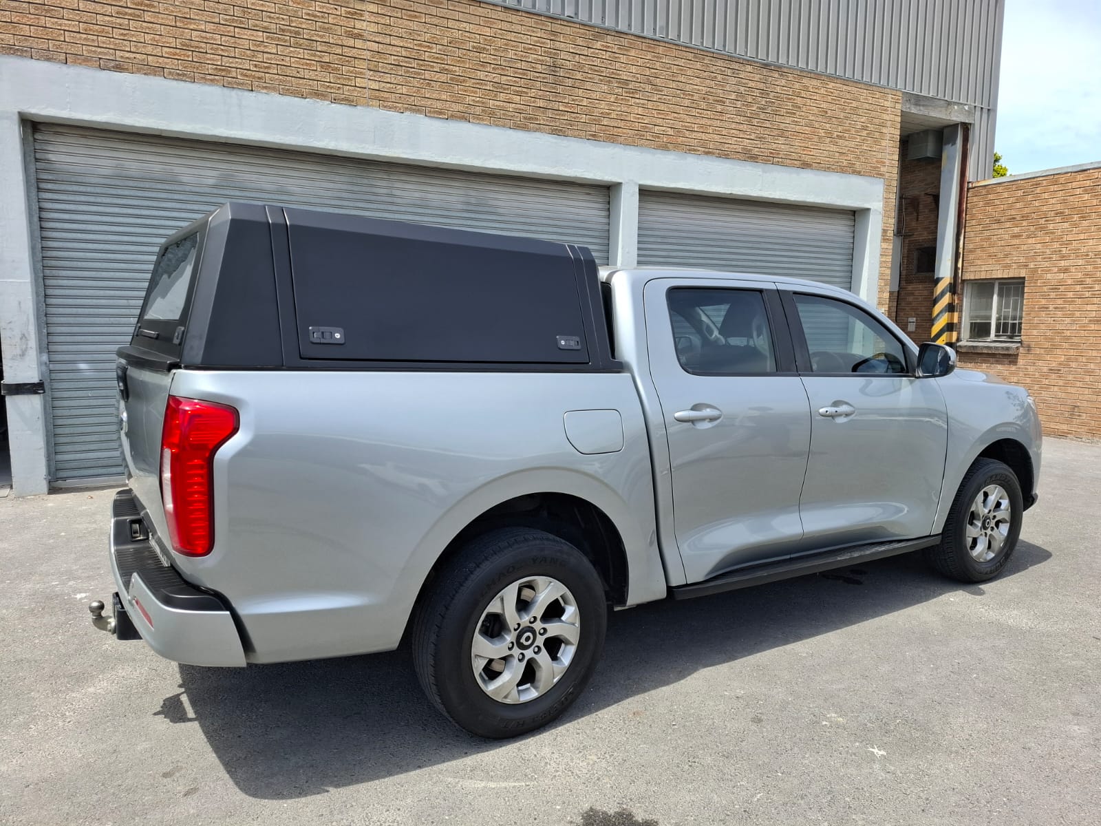 P-Series Double Cab Predator-Canopy-GWM-AndyCab