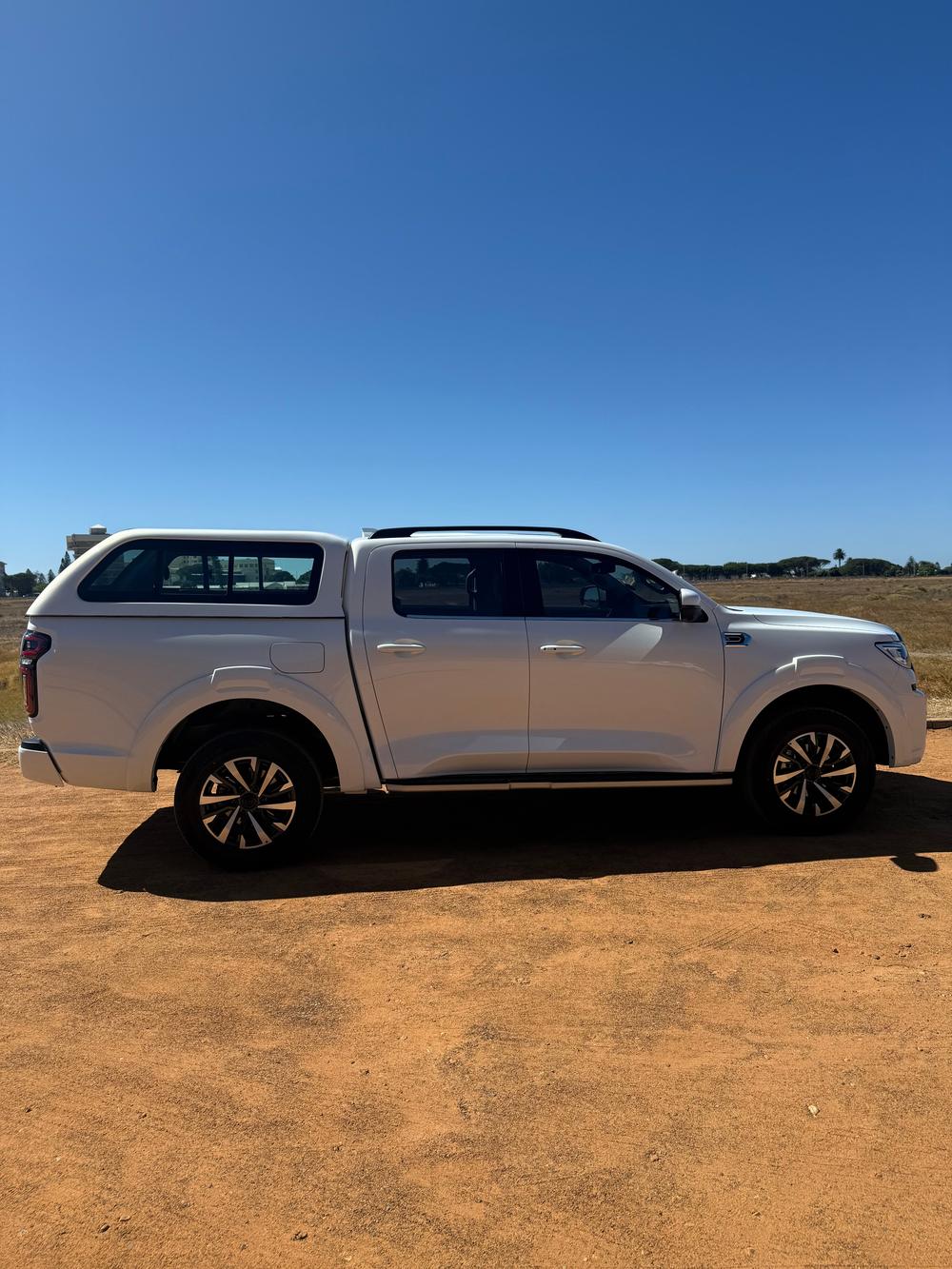 P300 Double Cab Platinum-Canopy-GWM-White-AndyCab