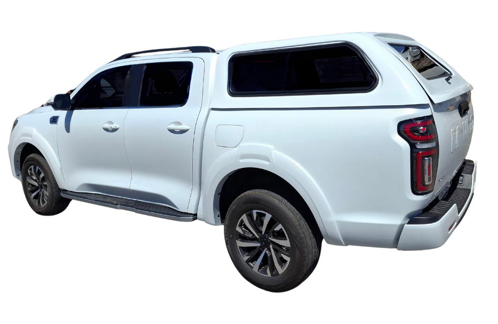 P300 Double Cab Roadrunner-Canopy-GWM-White-AndyCab