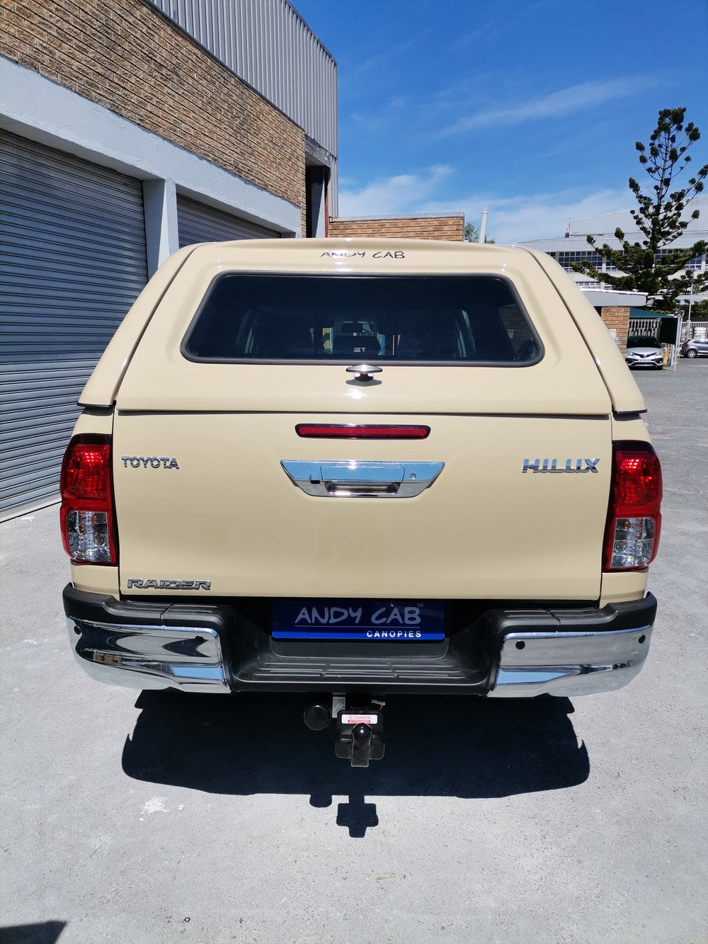 Toyota Hilux Double Cab Roadrunner-Canopy-Toyota-White-AndyCab